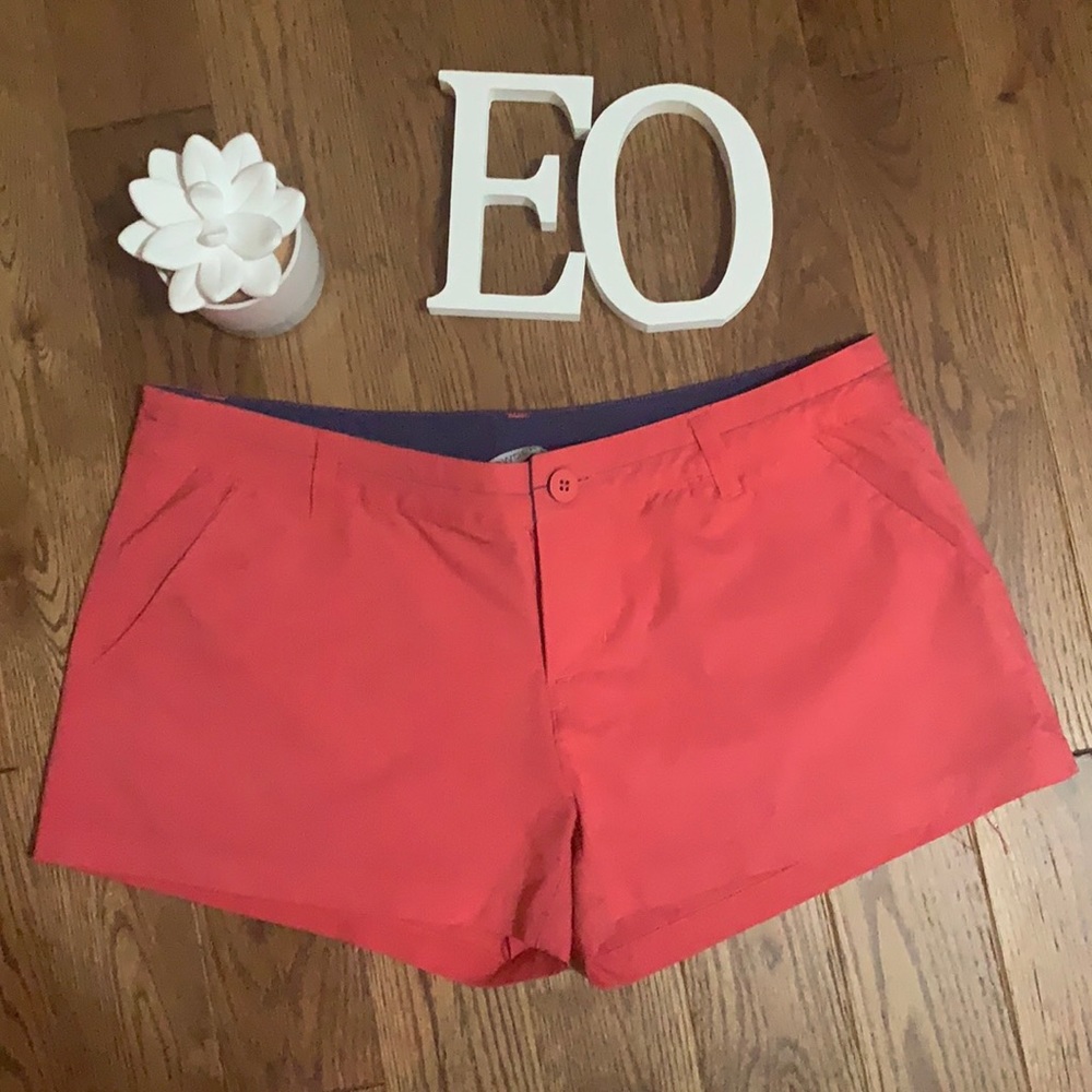 Powder Room Shorts